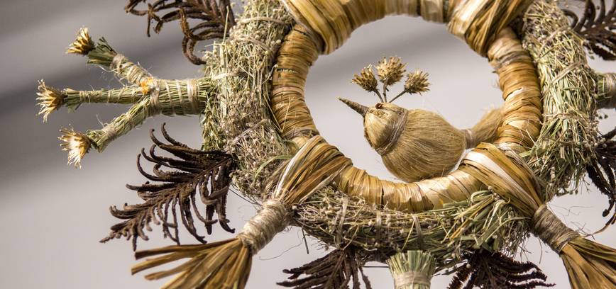 PARODA „ŽOLYNŲ SAULĖS“: KAIP PIEVOS VIRSTA MENO KŪRINIAIS