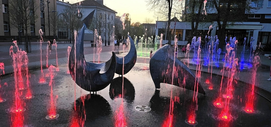 FONTANAS „PAUKŠČIAI“ JAU SKAMBA NAUJAIS KŪRINIAIS! ?