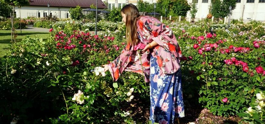 TŪKSTANČIO ROŽIŲ PAVILIOTA: SODININKĖ ANASTASIJA RUTA ŠIAULIUS ĮSIMYLĖJO PER TRIS DIENAS