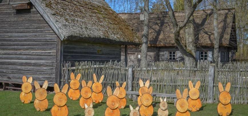 KLEBONIŠKIŲ MUZIEJAUS VAIKŲ VELYKĖLĖSE – EDUKACIJA, ŽAIDIMAI IR DOVANOS