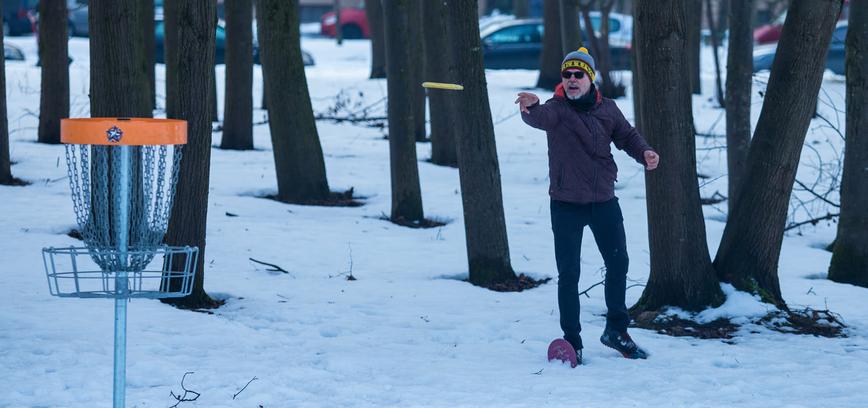 ATNAUJINTAME CENTRINIAME ŠIAULIŲ MIESTO PARKE – PIRMASIS DISKGOLFO ČEMPIONATAS