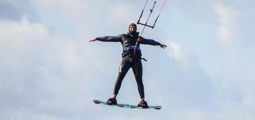 ĮKINKĘS VĖJĄ: JUVELYRO ERNESTO NUOTYKIAI DANGUJE IR ANT ŽEMĖS