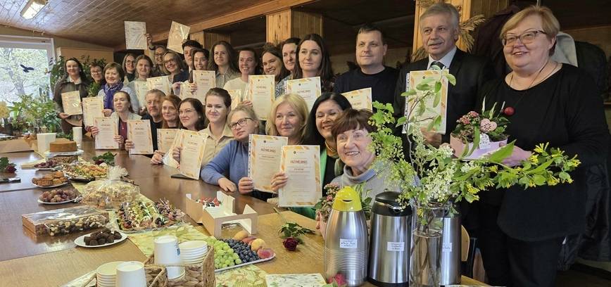 ŠIAULIUOSE PAŽYMĖJIMAI ĮTEIKTI 30 GIDŲ IŠ VISOS LIETUVOS!