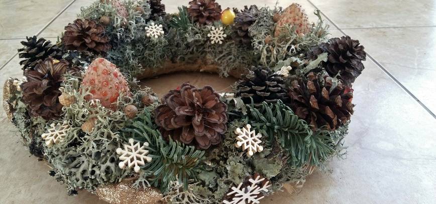 EDUKACIJA „SUSIKURK KALĖDINĘ PUOŠMENĄ“