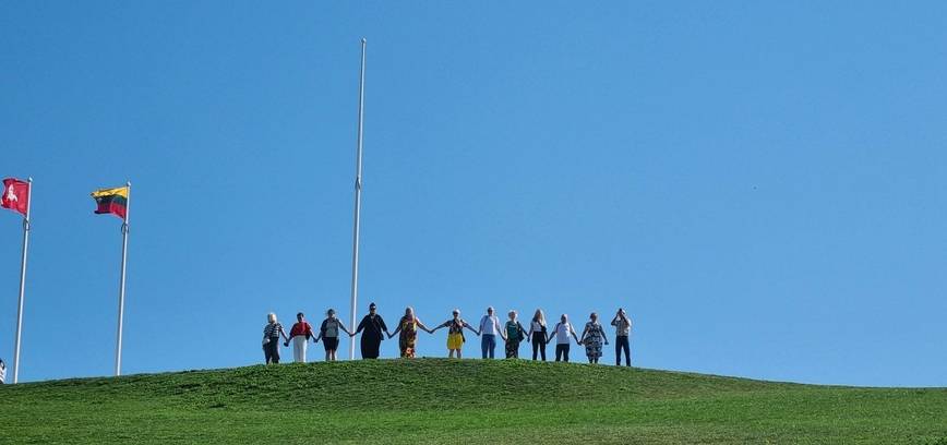 VIETŲ NEBĖRA. EKSKURSIJA AUTOBUSU „ŠIAULIŲ BALTIŠKOS ŽEMĖS“ 