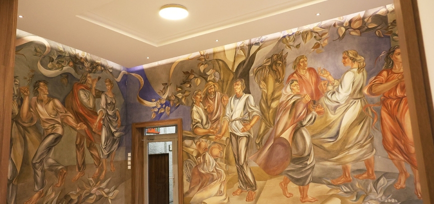 EKSKURSIJA „SALĖ, KURIOJE GYVENO ŠIAULIŲ ISTORIJA“ IR VALSTYBINIO ŠIAULIŲ DRAMOS TEATRO PARENGTAS E. JONESKU PJESĖS „KĖDĖS“ SKAITYMAS SAVIVALDYBĖS FRESKŲ SALĖJE