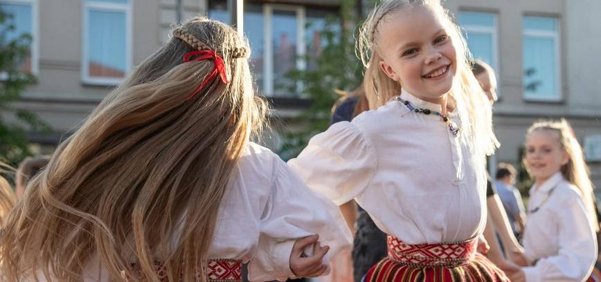  Folkšokiai „Šoka visi“ 