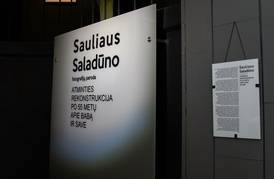  Sauliaus Saladūno fotografijų paroda „Atminties rekonstrukcija po 55 metų apie babą ir save“ 