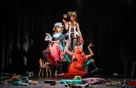  Biografinis spektaklis „Mama sapiens“ 