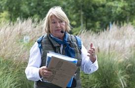 EKSKURSIJA SU ARCHITEKTE-GIDE RŪTA ČERNIAUSKIENĖ „DVI AIKŠTĖS – DU GYVENIMAI ARBA NUO KALNIUKO LINK PARYŽIAUS“