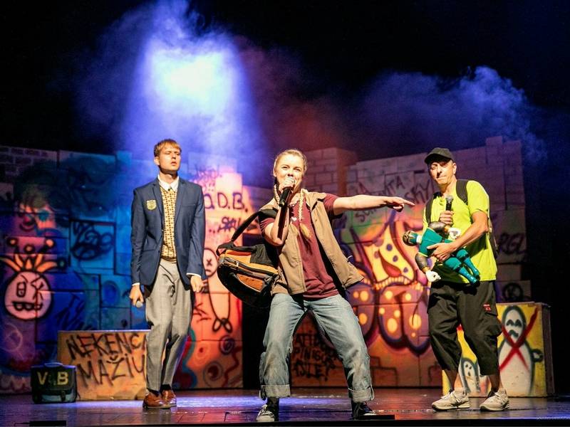 BELA, BOSAS IR BULIS