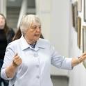  Nijolės Masiliūnienės kryželiu siuvinėtų paveikslų paroda „Siūlų taku per laiką“ 