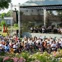Zur Eröffnung des Jubiläums-Sommerfestes der Villa von Chaim Frenkel werden die schönsten Arien der Welt aufgeführt