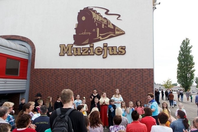 PAŽINTIS ŠIAULIŲ GELEŽINKELIO MUZIEJUJE