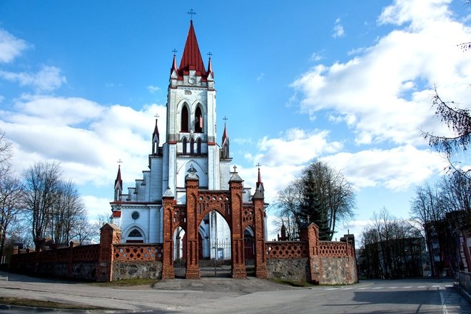 КОСТЁЛ СВ. ИОАННА КРЕСТИТЕЛЯ В КУРШЕНАЙ