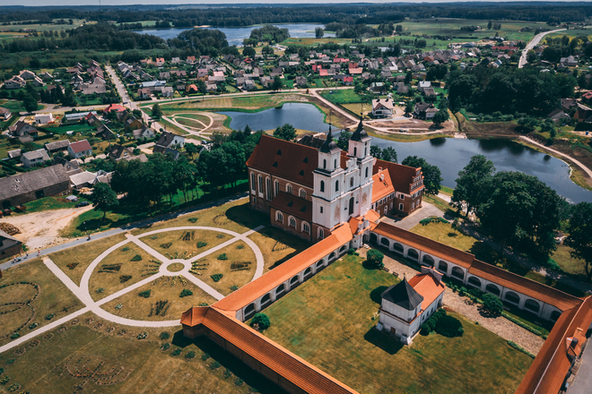 ENSEMBLE OF HOLY VIRGIN MARY’S CHURCH AND THE BERNARDINE MONASTERY IN TYTUVĖNAI