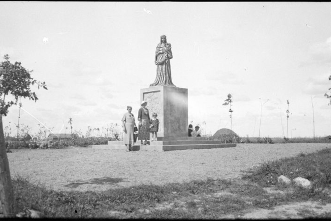 BIRUTE MONUMENT