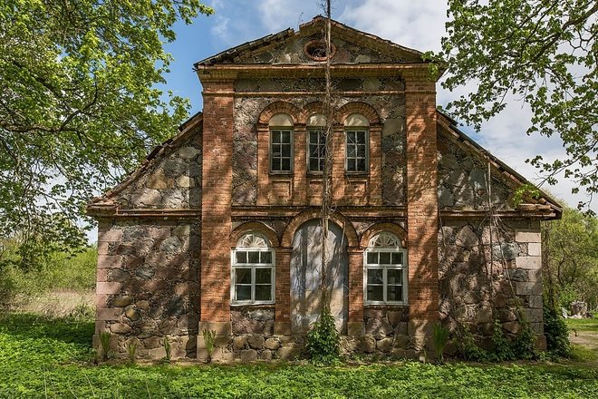 BUVUSI GERUČIŲ DVARO SODYBA