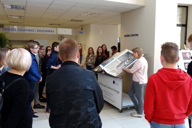 KNYGŲ PASAULIO ĮDOMYBĖS