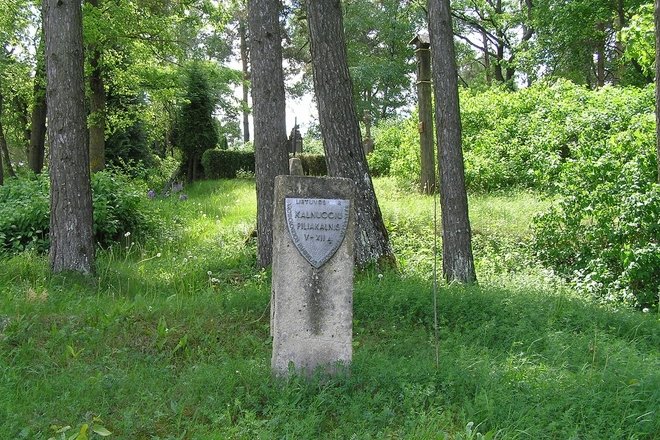 PELENISKIAI MOUND