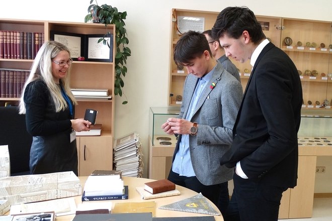 AUŠRININKO DR. JONO ŠLIŪPO ARCHYVAS ŠIAULIŲ AKADEMIJOS INFORMACIJOS CENTRE