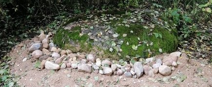 THE VERDULIU  STONE ALSO KNOWN AS THE DEVIL'S STONE