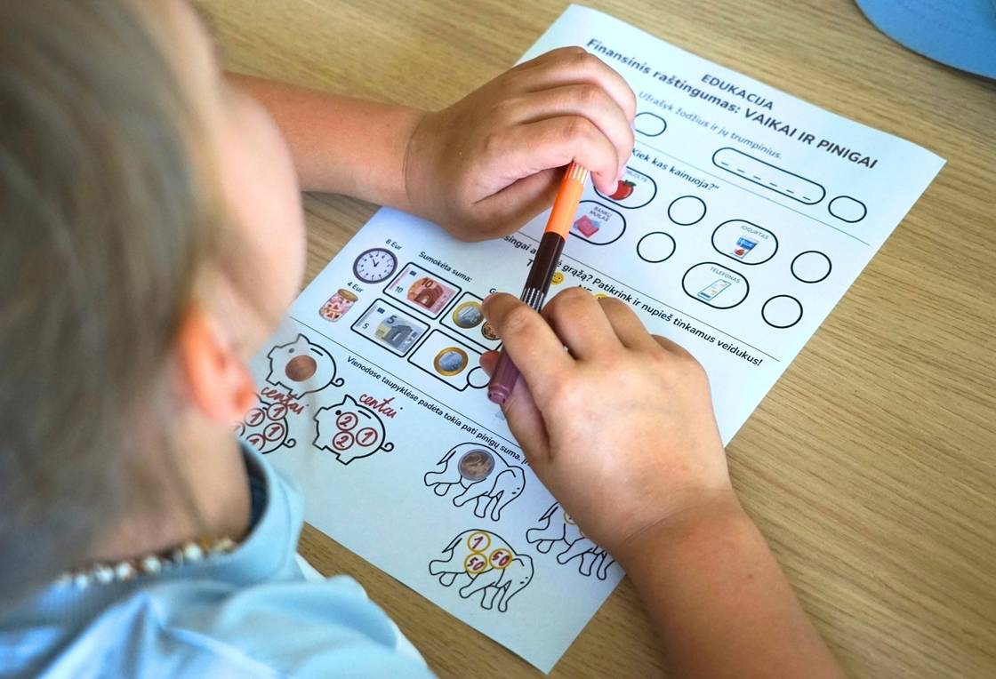 Rasios Pinigai Finansinis raštingumas: vaikai ir pinigai
